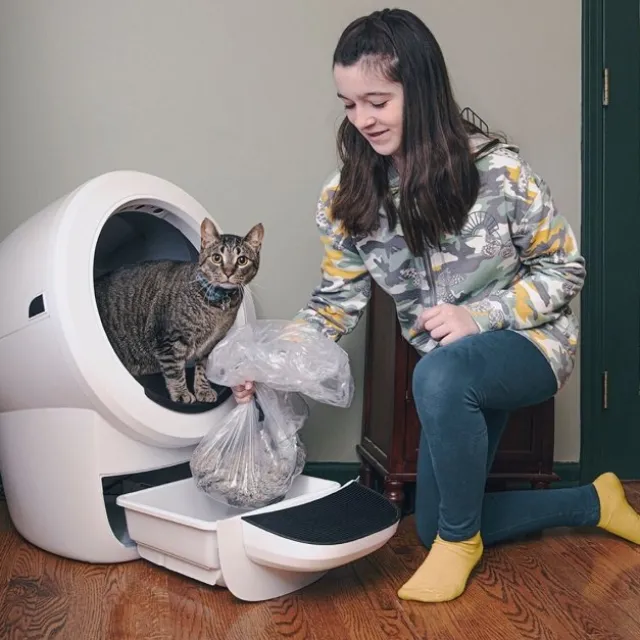 Whisker Litter-Robot 4 Selvrensende Kattetoalett Hvit